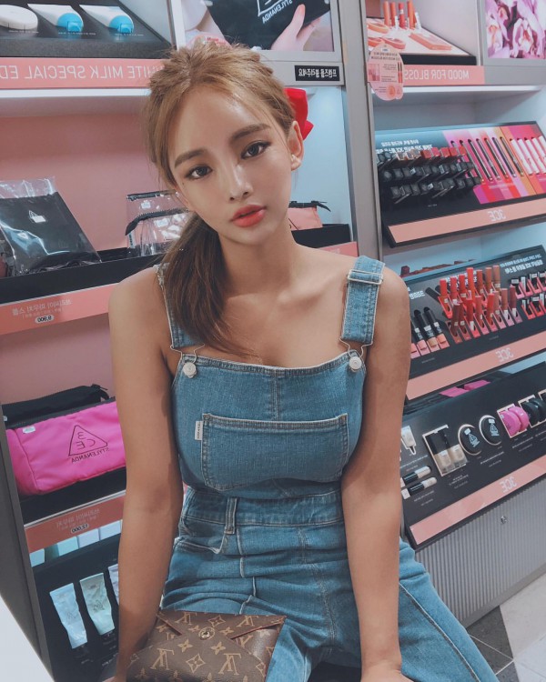 2975b58ba90bfe09d34f7d8a08a85f0d_1563271